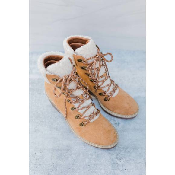 NEW CORKYS FOOTWEAR women's squad bootie in cognac - Picture 2 of 3